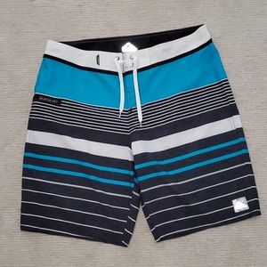 Men's Quiksilver swimsuit/board shorts